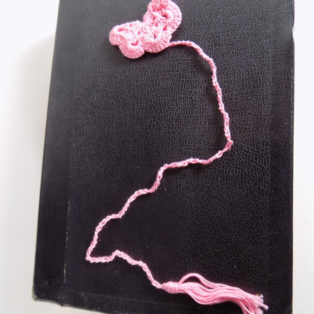 🌷5/25 SALE Handmade Crochet Butterfly Bookmark PINK